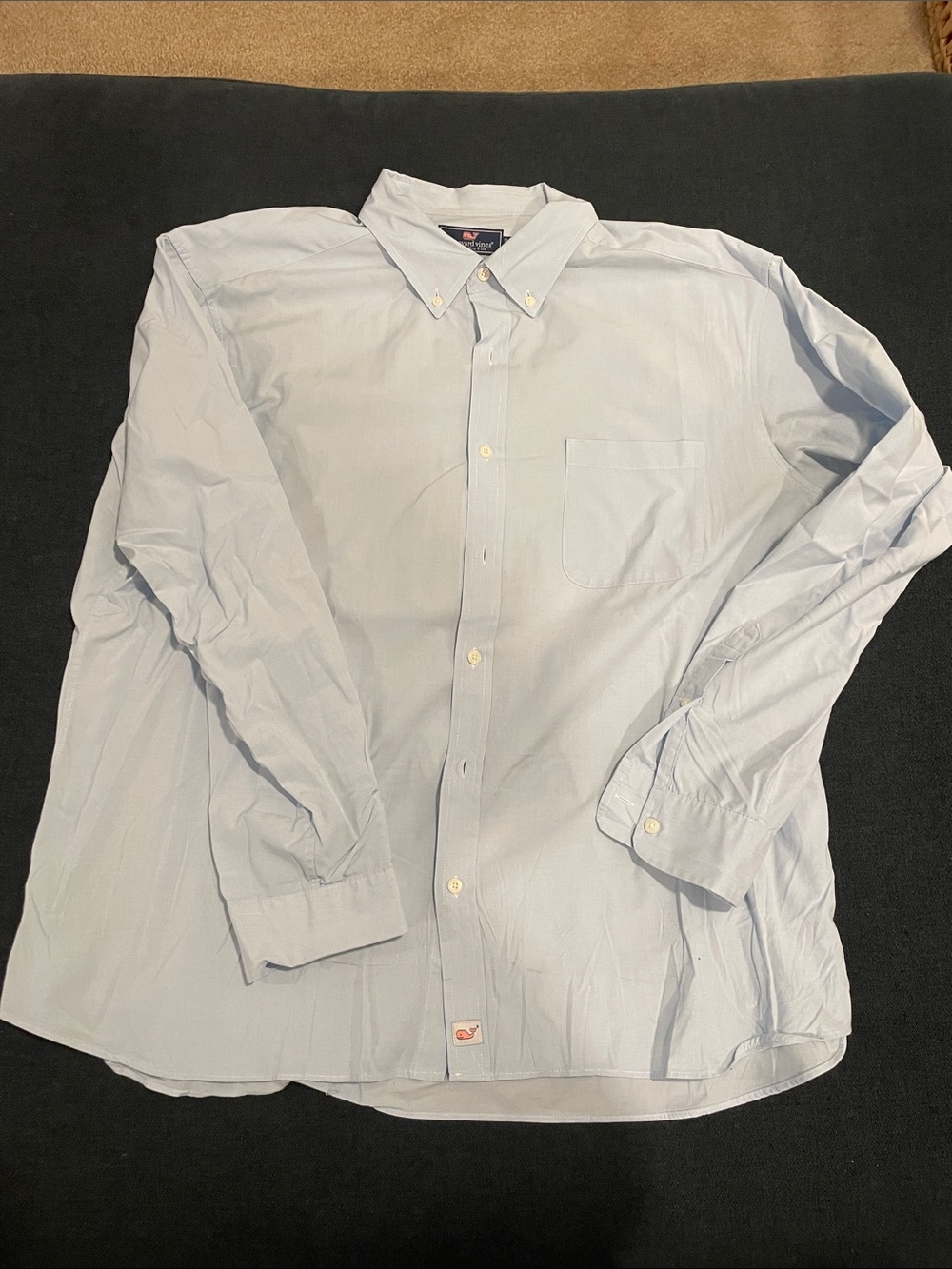 Vineyard Vines Men's Light Blue Button-Down Dress Shirt with Chest Pocket